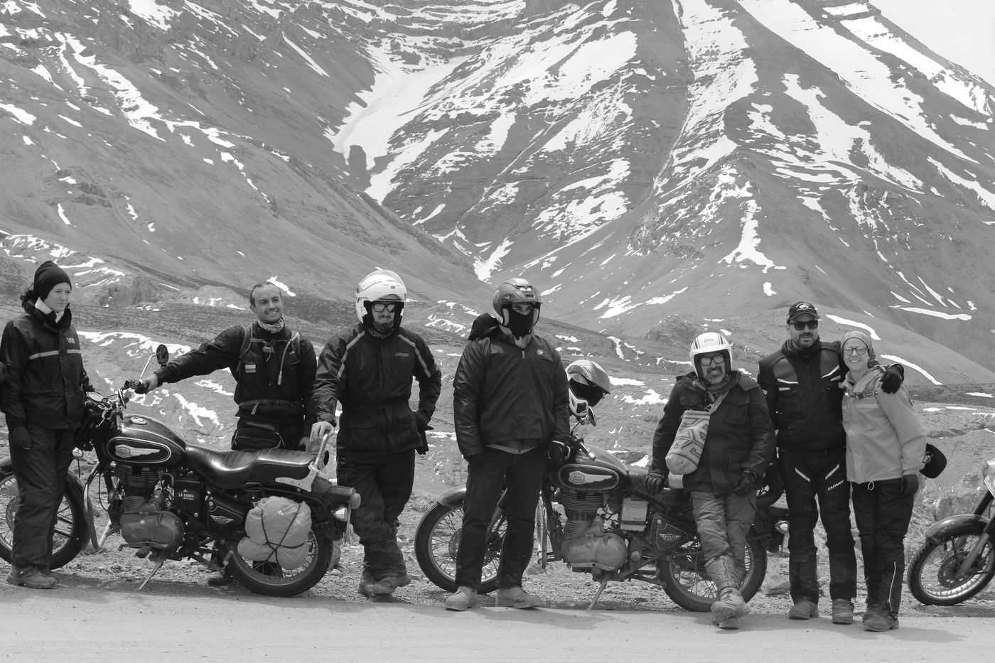 La Sierra Moto-Travel Hero