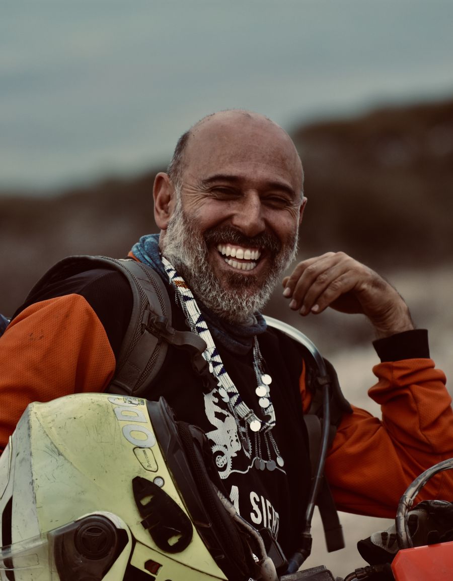 La Sierra Moto-Travel